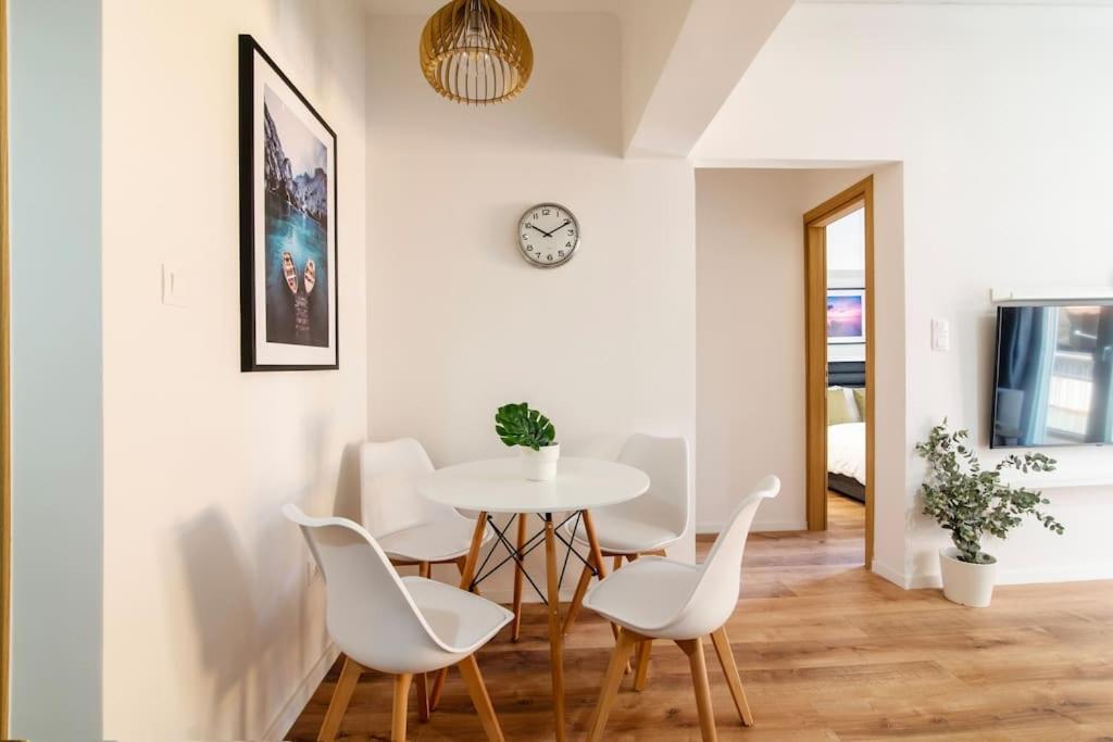 Kelly'S Urban Home - 5 Mins Walk To Acropolis Atenas Exterior foto