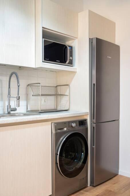 Kelly'S Urban Home - 5 Mins Walk To Acropolis Atenas Exterior foto