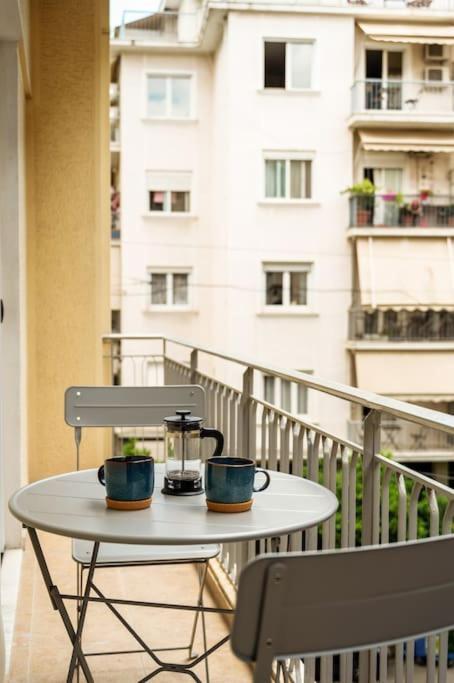 Kelly'S Urban Home - 5 Mins Walk To Acropolis Atenas Exterior foto
